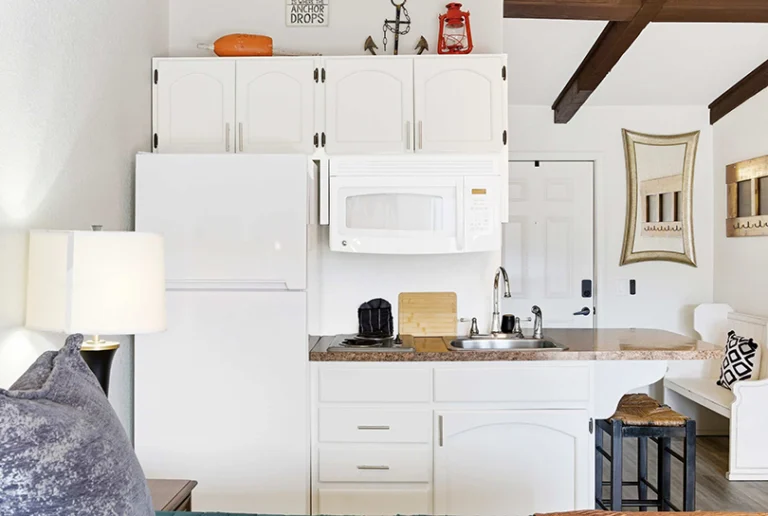 74KimberlingCrossing213_Kitchen