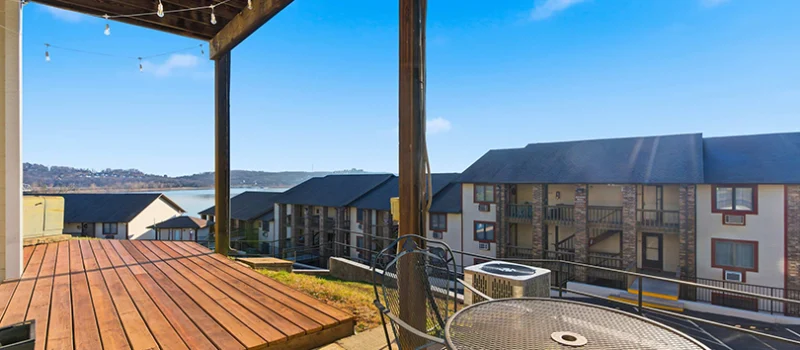 70KimberlingCrossing213_Patio1
