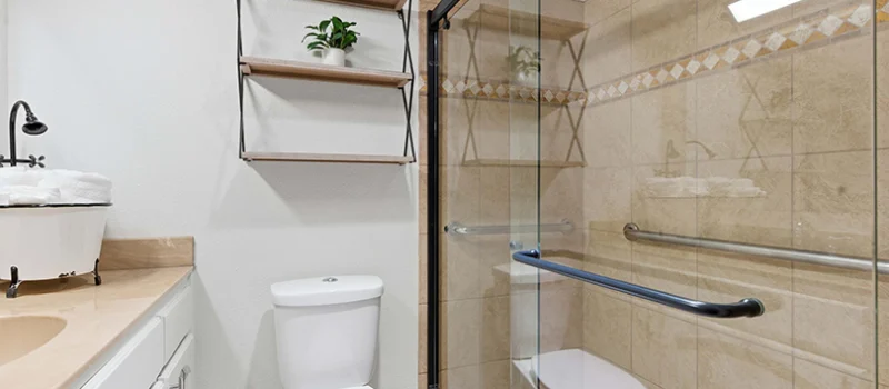 74KimberlingCrossing213_Bathroom